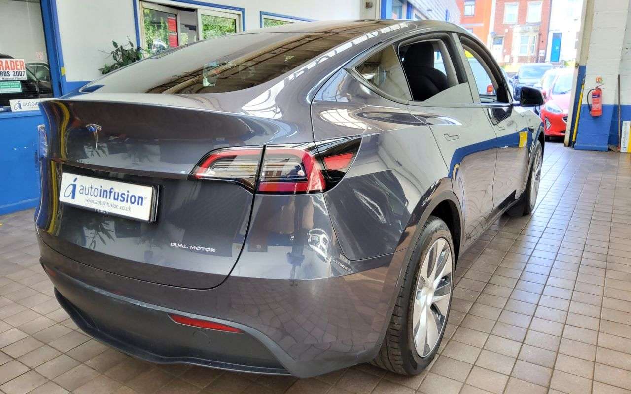 2022 TESLA MODEL Y 2022 TESLA MODEL Y