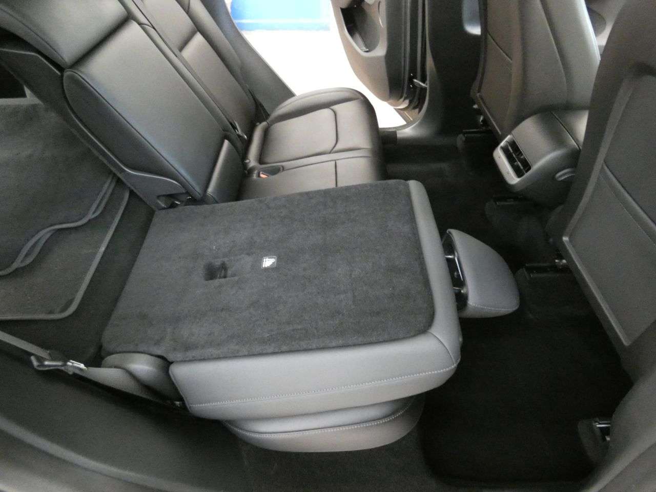 2022 TESLA MODEL Y 2022 TESLA MODEL Y