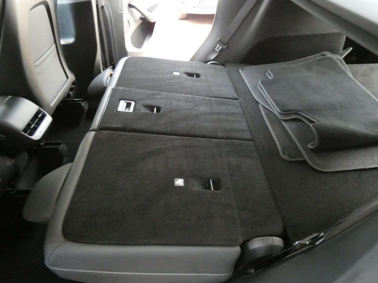 2022 TESLA MODEL Y 2022 TESLA MODEL Y