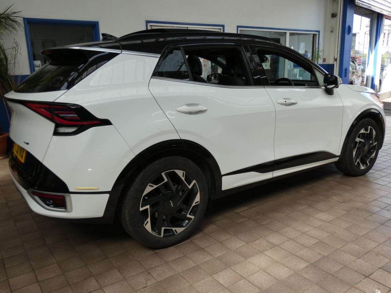 2023 KIA SPORTAGE 2023 KIA SPORTAGE
