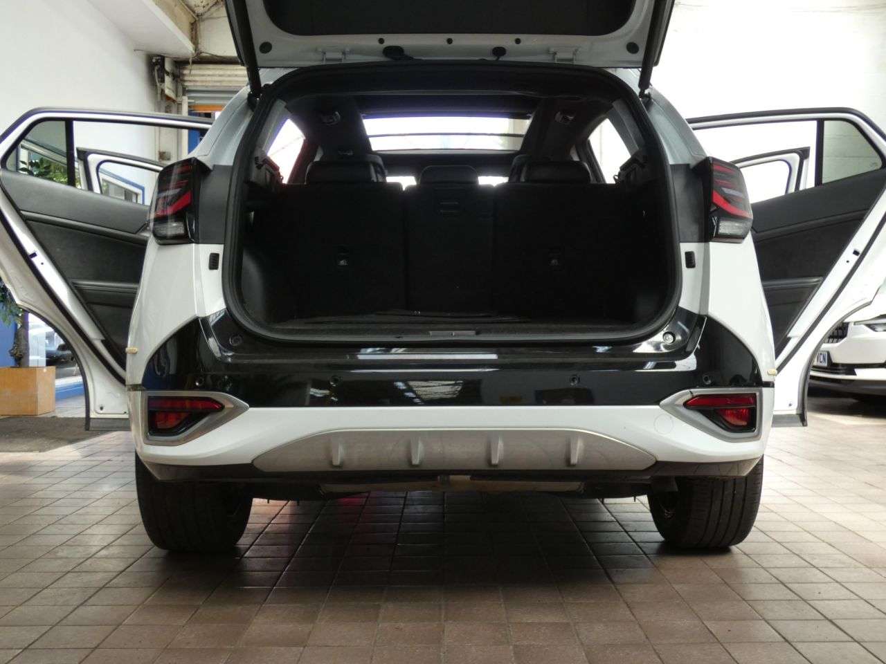 2023 KIA SPORTAGE 2023 KIA SPORTAGE