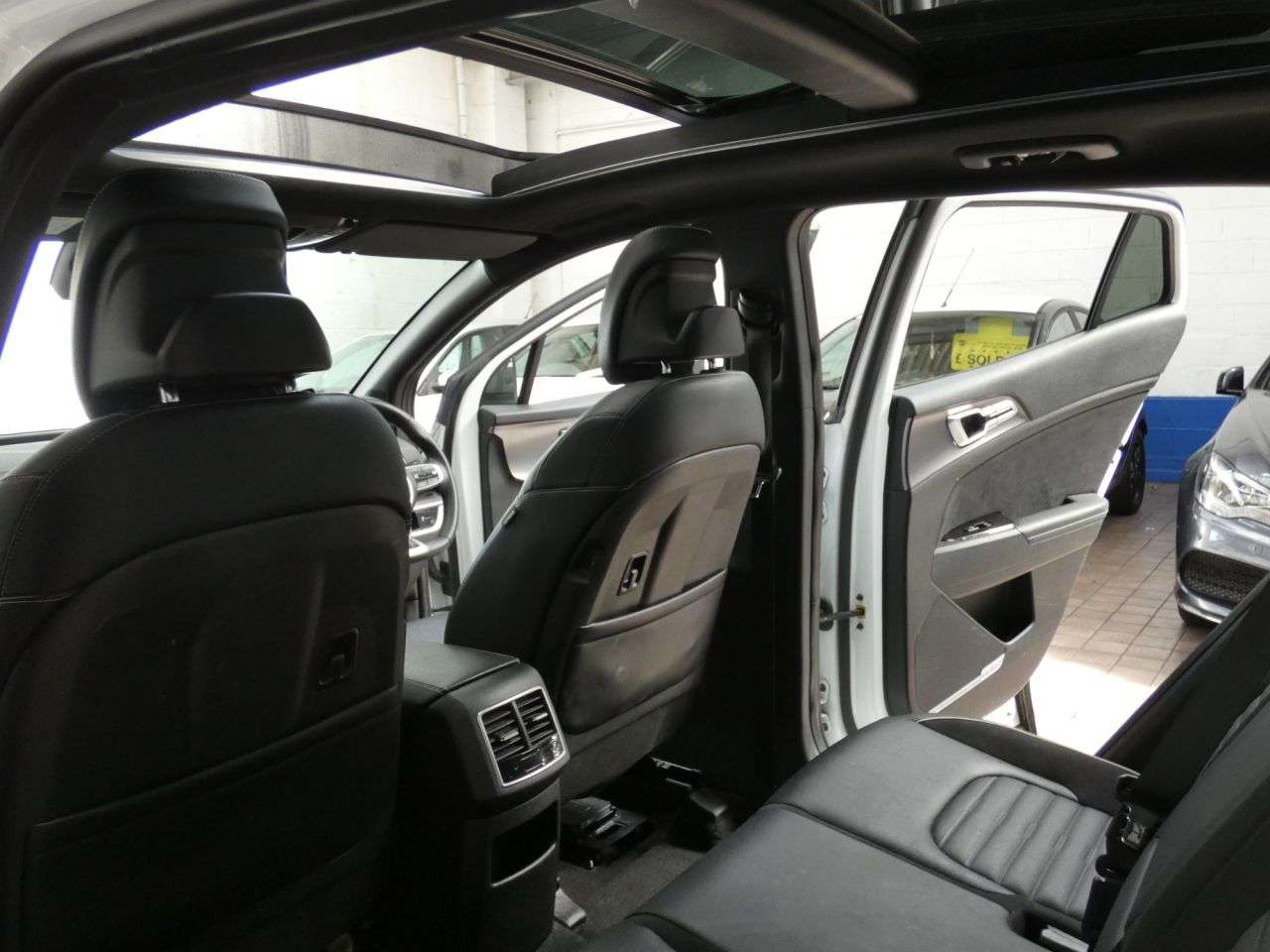2023 KIA SPORTAGE 2023 KIA SPORTAGE