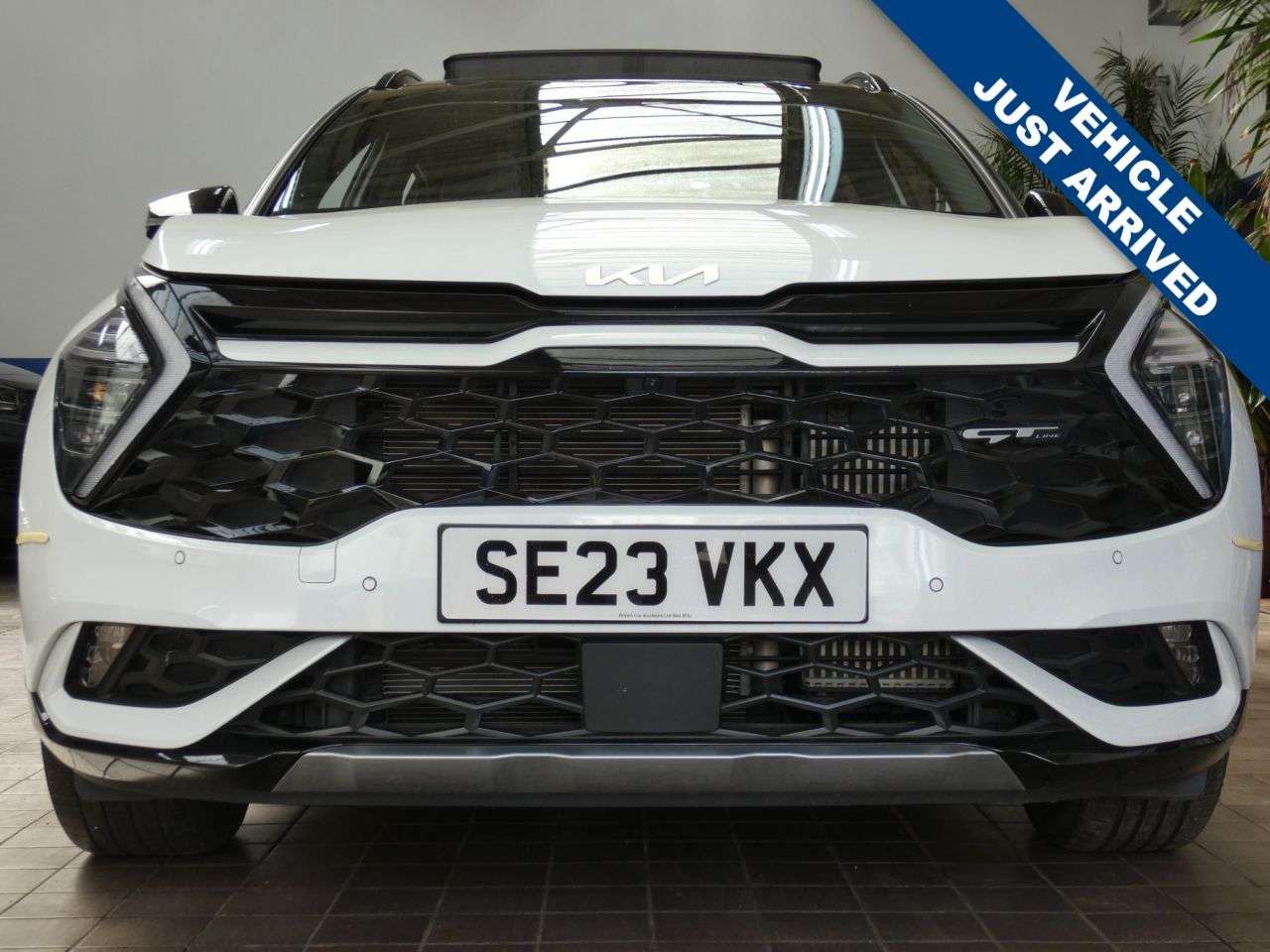 A 2023 KIA SPORTAGE 1.6 T-GDi MHEV GT-Line S SUV 5dr Petrol Hybrid DCT AWD Euro 6 (s/s) (148 bh A 2023 KIA SPORTAGE 1.6 T-GDi MHEV GT-Line S SUV 5dr Petrol Hybrid DCT AWD Euro 6 (s/s) (148 bh