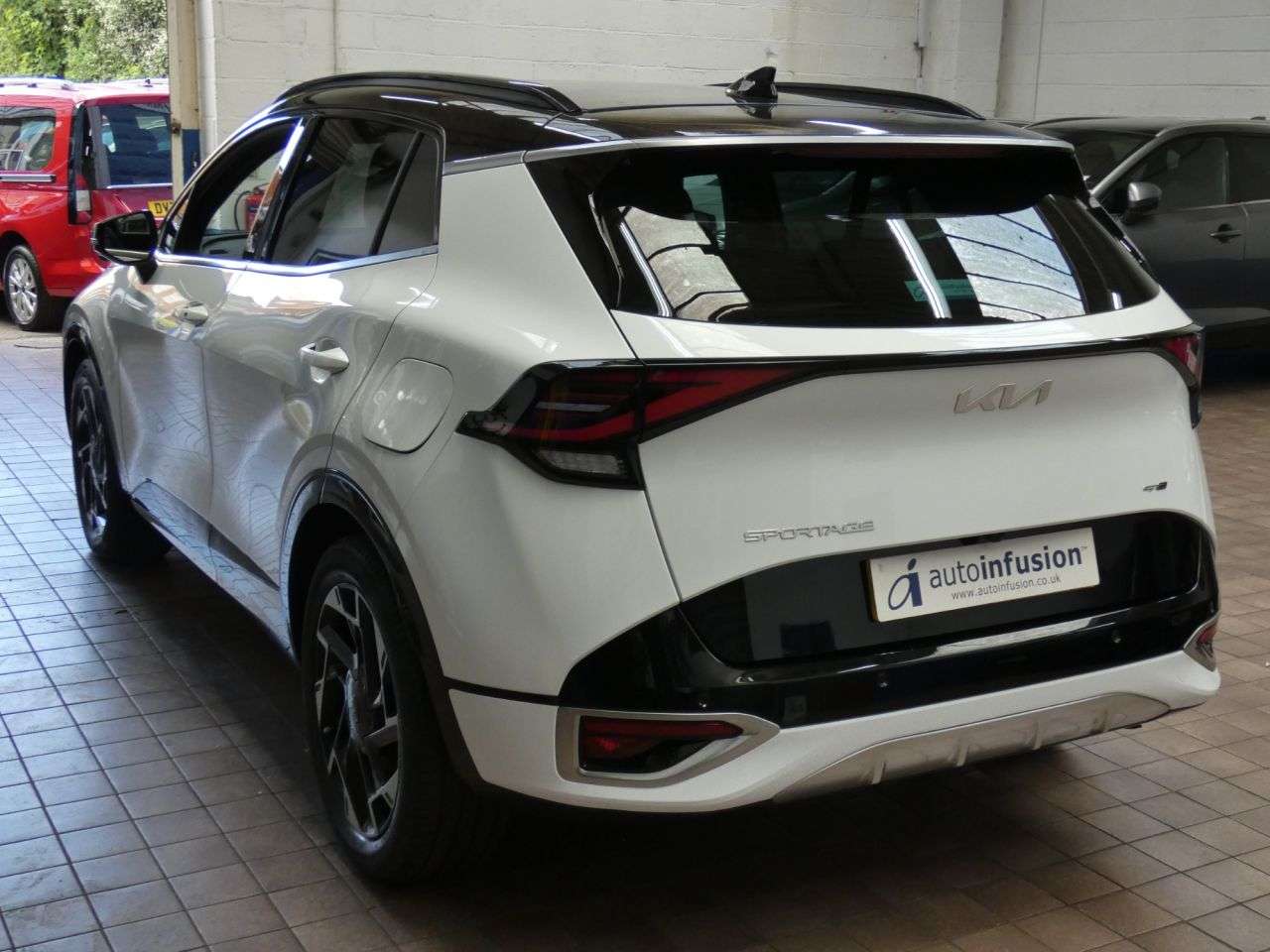 A 2023 KIA SPORTAGE 1.6 T-GDi MHEV GT-Line S SUV 5dr Petrol Hybrid DCT AWD Euro 6 (s/s) (148 bh A 2023 KIA SPORTAGE 1.6 T-GDi MHEV GT-Line S SUV 5dr Petrol Hybrid DCT AWD Euro 6 (s/s) (148 bh