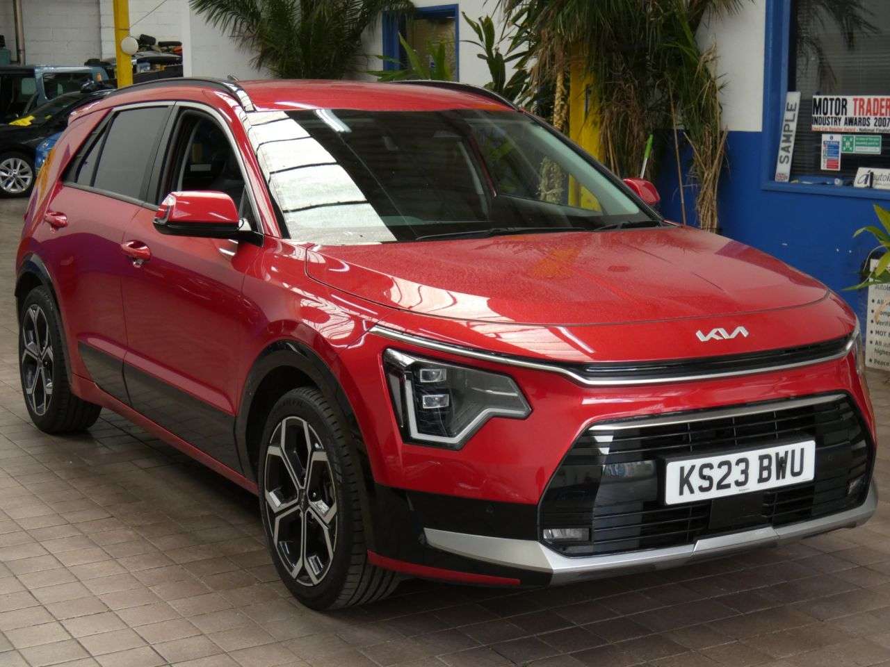 A 2023 KIA NIRO 1.6h GDi 3 SUV 5dr Petrol Hybrid DCT Euro 6 (s/s) (139 bhp) LOW MILES 1 OWN A 2023 KIA NIRO 1.6h GDi 3 SUV 5dr Petrol Hybrid DCT Euro 6 (s/s) (139 bhp) LOW MILES 1 OWN