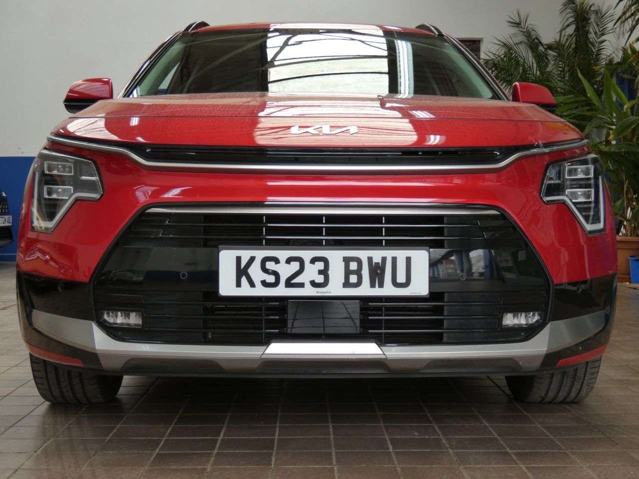 A 2023 KIA NIRO 1.6h GDi 3 SUV 5dr Petrol Hybrid DCT Euro 6 (s/s) (139 bhp) LOW MILES 1 OWN A 2023 KIA NIRO 1.6h GDi 3 SUV 5dr Petrol Hybrid DCT Euro 6 (s/s) (139 bhp) LOW MILES 1 OWN
