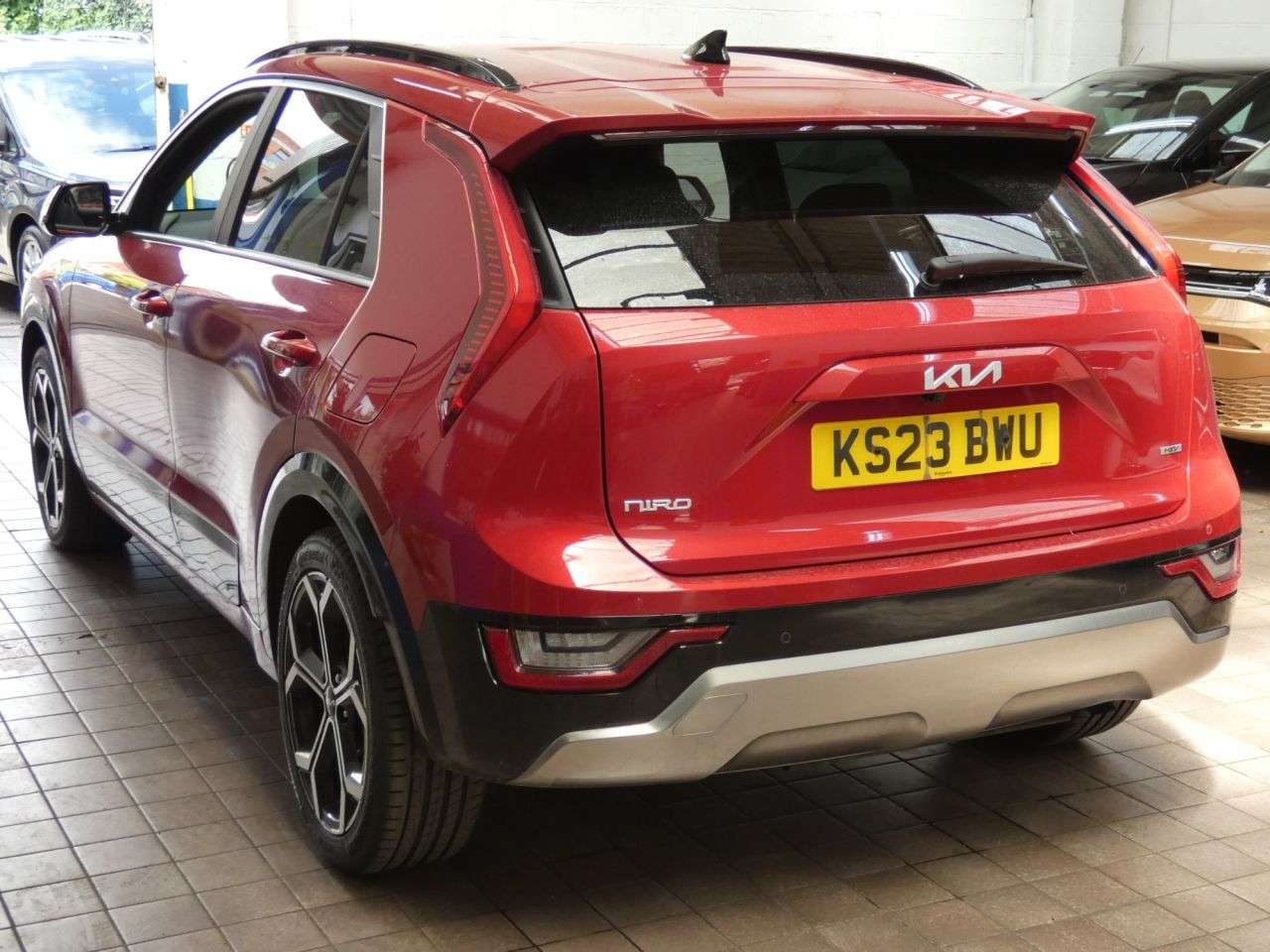 2023 KIA NIRO 2023 KIA NIRO