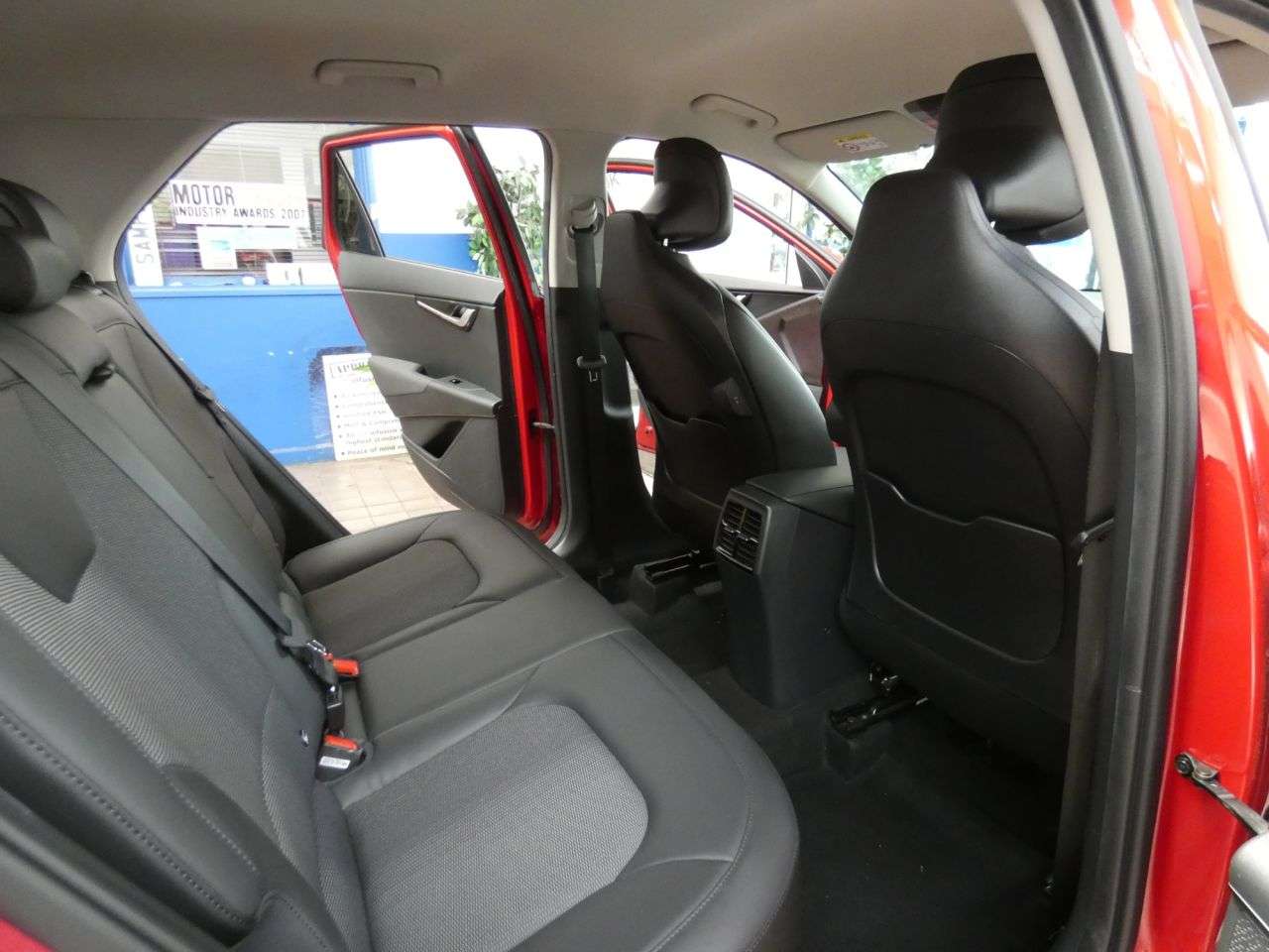2023 KIA NIRO 2023 KIA NIRO