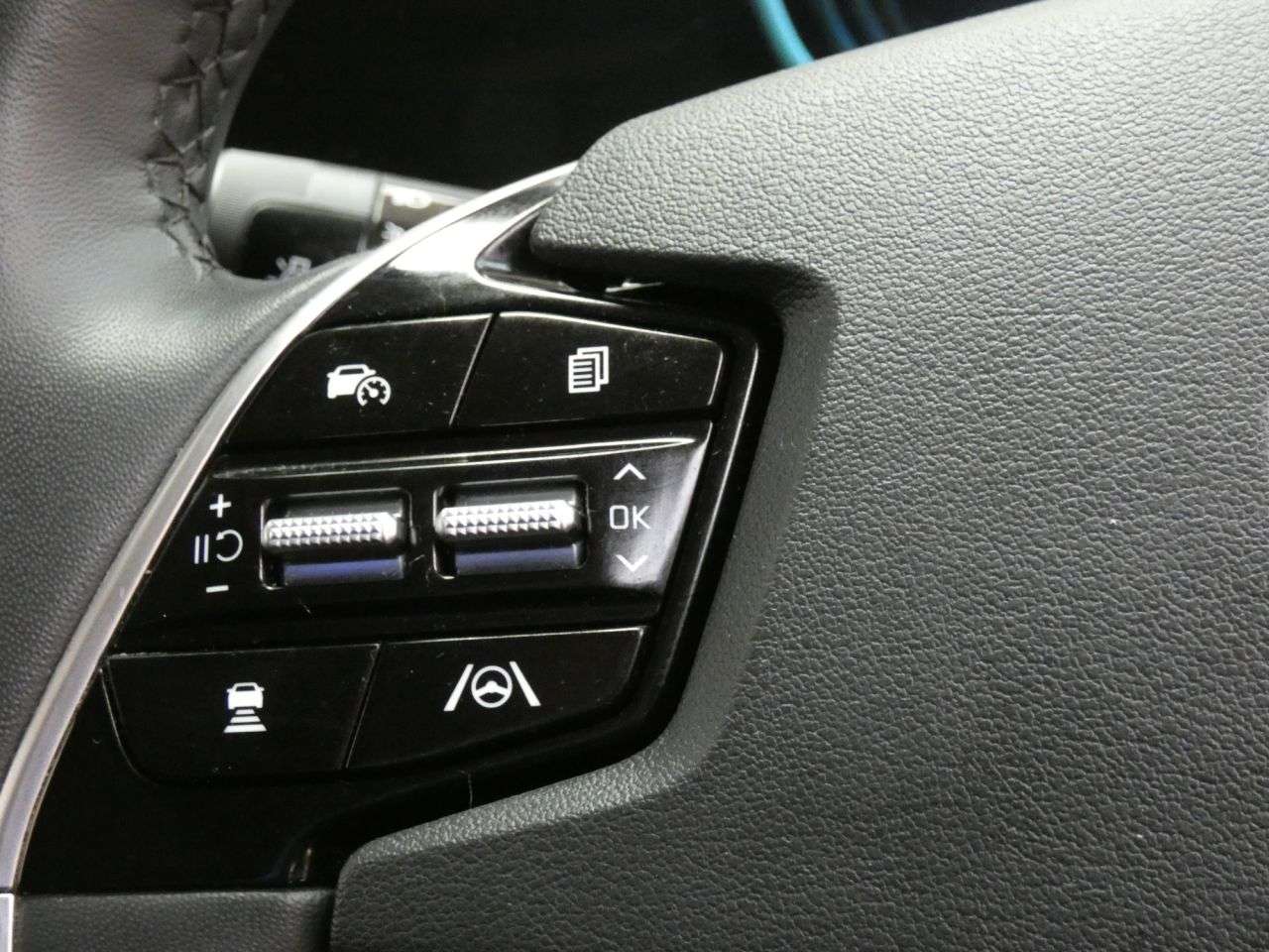 2023 KIA NIRO 2023 KIA NIRO