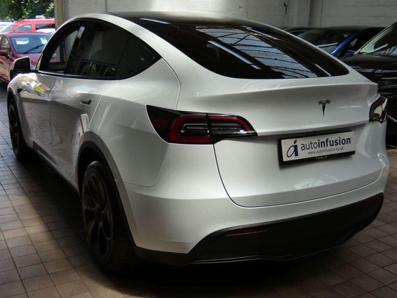 A 2022 TESLA MODEL Y SUV 5dr Electric Auto RWD (346 ps) GENUINE LOW MILES 1 OWNER WARRANTY A 2022 TESLA MODEL Y SUV 5dr Electric Auto RWD (346 ps) GENUINE LOW MILES 1 OWNER WARRANTY
