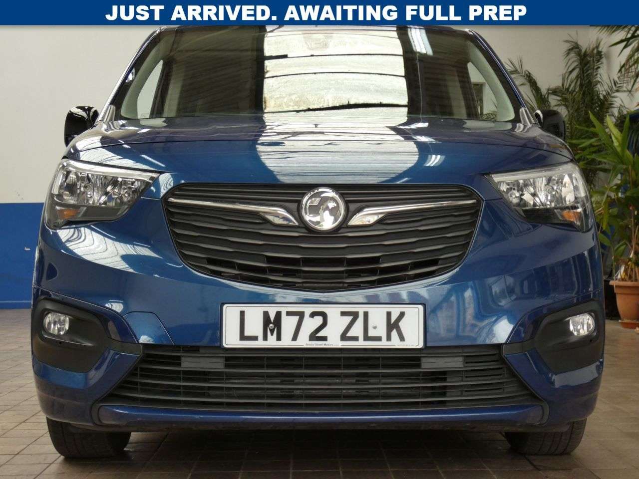 A 2022 VAUXHALL COMBO LIFE 1.2 Turbo SE XL MPV 5dr Petrol Auto Euro 6 (s/s) (7 Seat) (130 ps) 1 OWNER A 2022 VAUXHALL COMBO LIFE 1.2 Turbo SE XL MPV 5dr Petrol Auto Euro 6 (s/s) (7 Seat) (130 ps) 1 OWNER