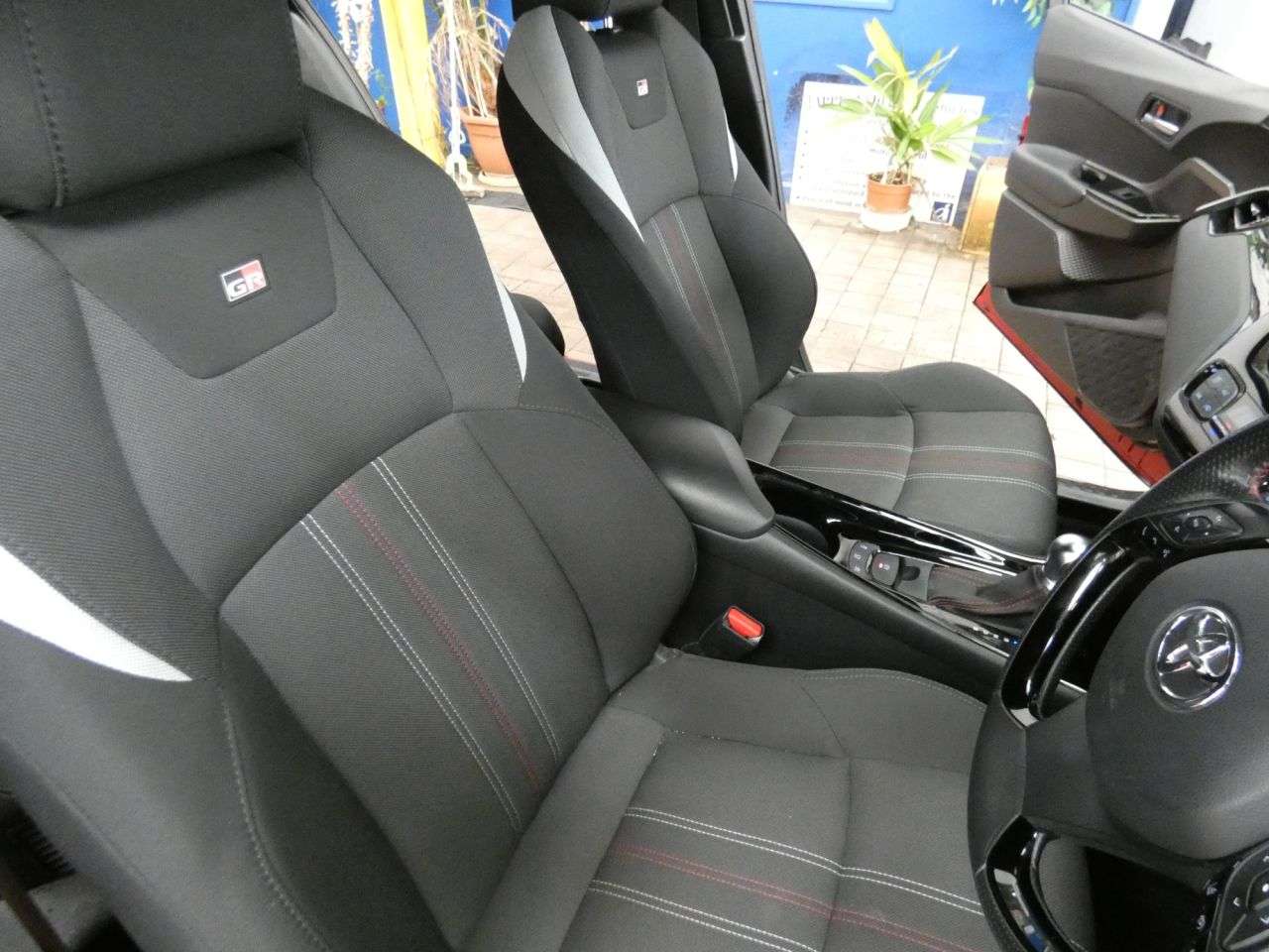 2022 TOYOTA C-HR 2022 TOYOTA C-HR