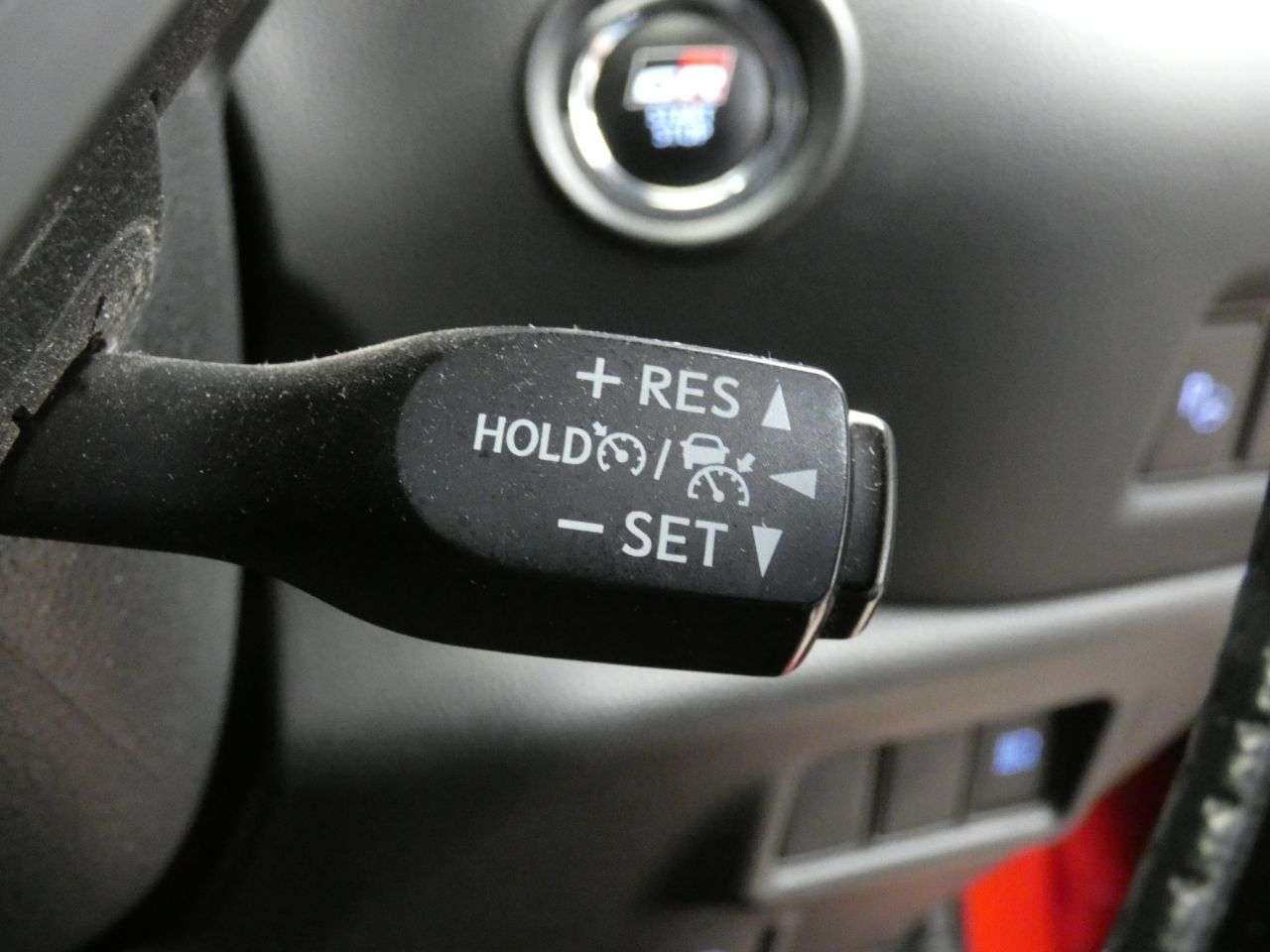 2022 TOYOTA C-HR 2022 TOYOTA C-HR