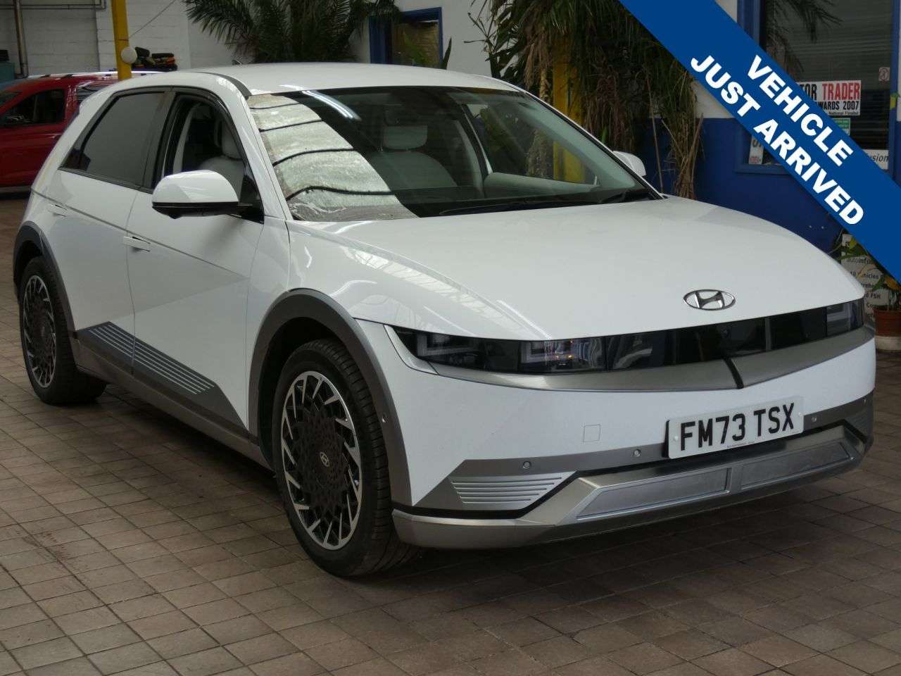 A 2023 HYUNDAI IONIQ 5 77kWh Ultimate Hatchback 5dr Electric Auto (228 ps) STUNNING EXAMPLE SERVIC A 2023 HYUNDAI IONIQ 5 77kWh Ultimate Hatchback 5dr Electric Auto (228 ps) STUNNING EXAMPLE SERVIC