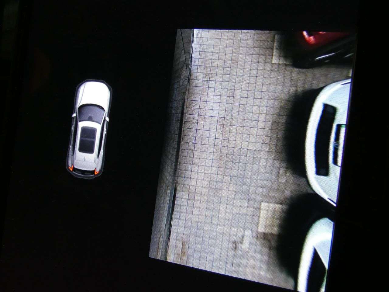 2023 VOLVO XC40 2023 VOLVO XC40