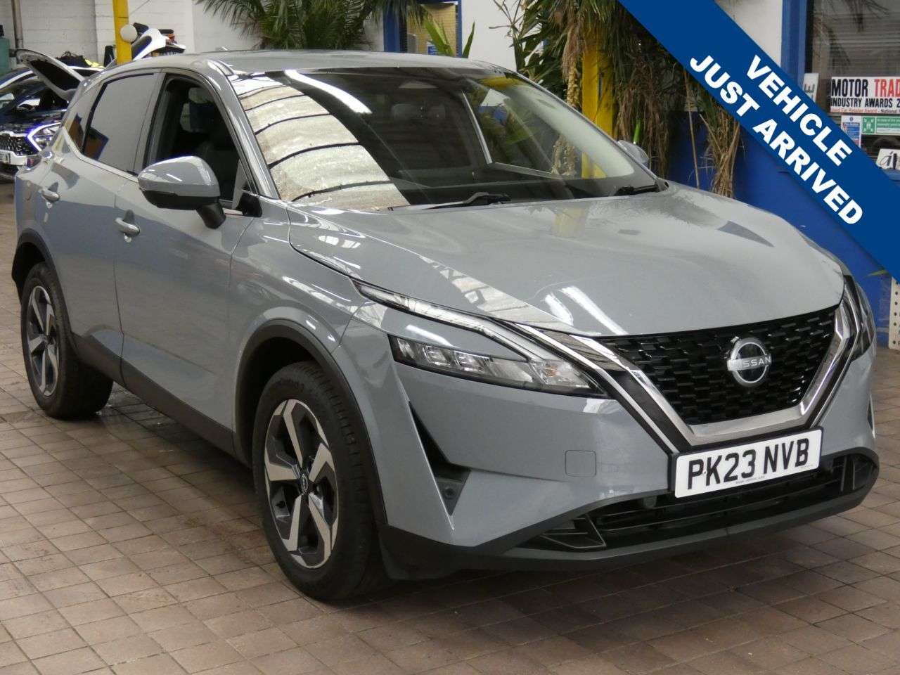 A 2023 NISSAN QASHQAI 1.3 DIG-T MHEV N-Connecta SUV 5dr Petrol Hybrid Manual Euro 6 (s/s) (140 ps A 2023 NISSAN QASHQAI 1.3 DIG-T MHEV N-Connecta SUV 5dr Petrol Hybrid Manual Euro 6 (s/s) (140 ps