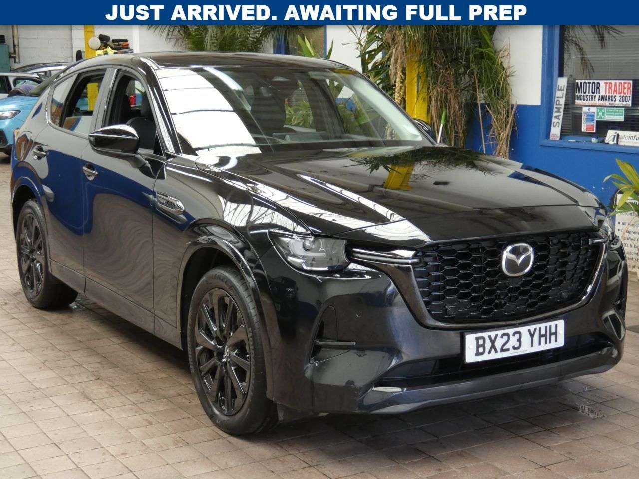 A 2023 MAZDA CX-60 2.5 e-SKYACTIV 17.8kWh Homura SUV 5dr Petrol Plug-in Hybrid Auto 4WD Euro 6 A 2023 MAZDA CX-60 2.5 e-SKYACTIV 17.8kWh Homura SUV 5dr Petrol Plug-in Hybrid Auto 4WD Euro 6