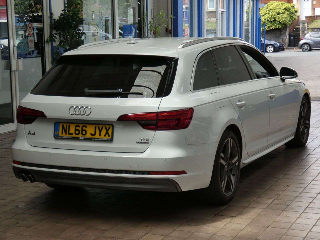 2016 AUDI A4 AVANT 2016 AUDI A4 AVANT
