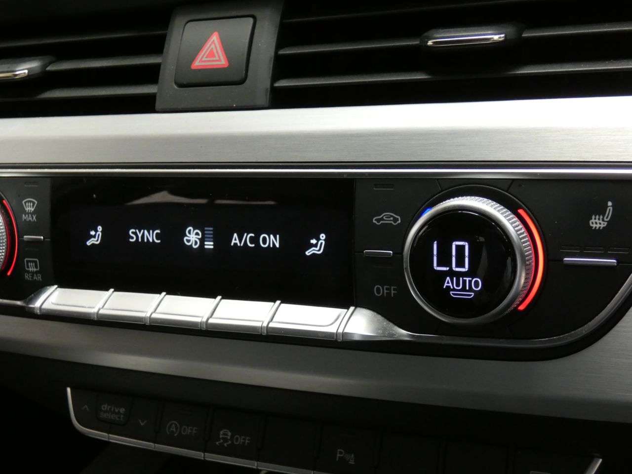 2016 AUDI A4 AVANT 2016 AUDI A4 AVANT