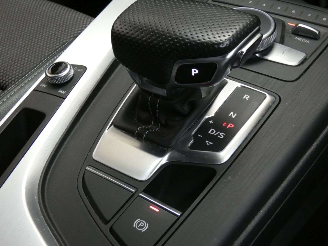 2016 AUDI A4 AVANT 2016 AUDI A4 AVANT
