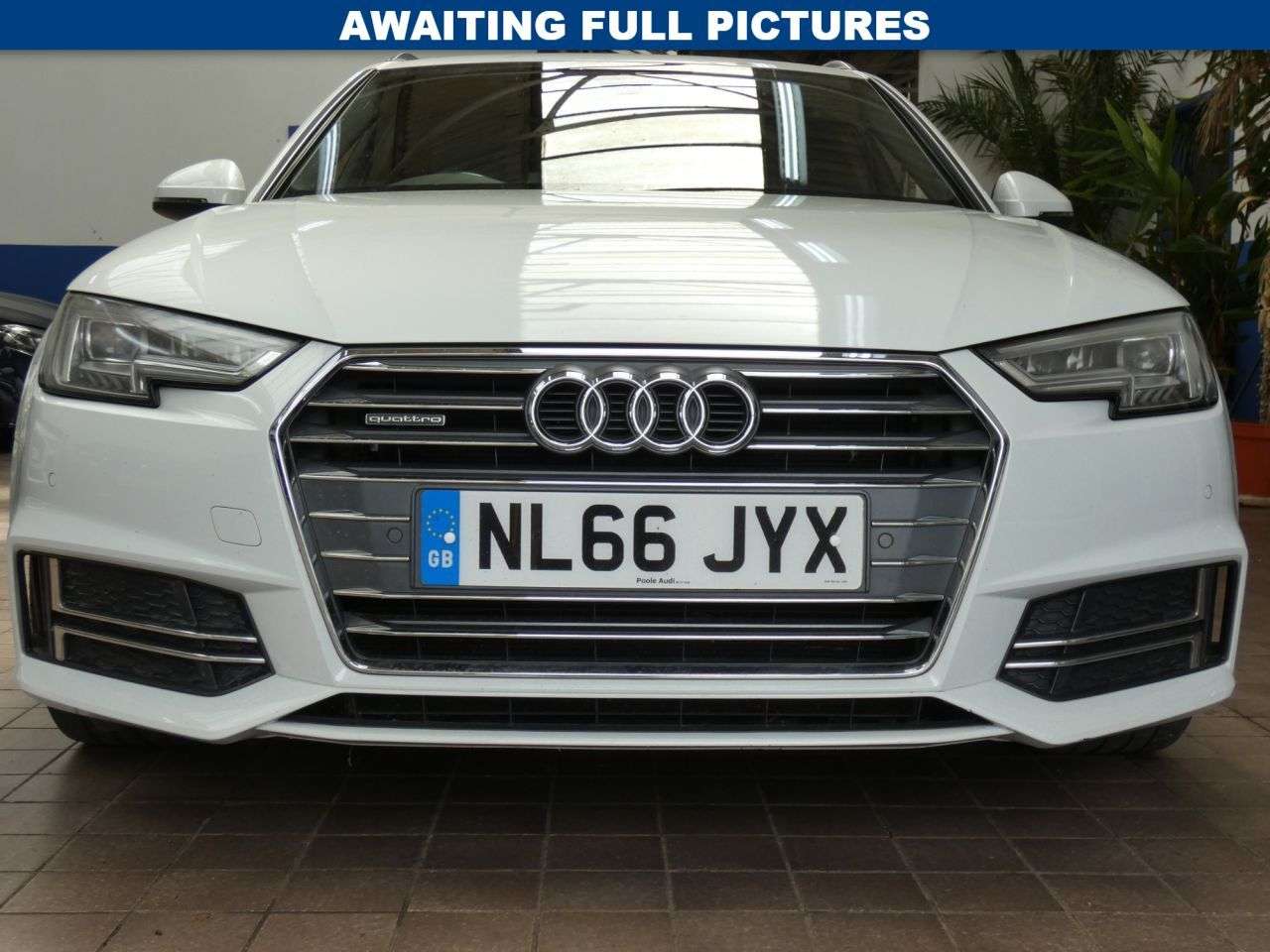 A 2016 AUDI A4 AVANT 2.0 TDI S line Estate 5dr Diesel S Tronic quattro Euro 6 (s/s) (190 ps) 3 O A 2016 AUDI A4 AVANT 2.0 TDI S line Estate 5dr Diesel S Tronic quattro Euro 6 (s/s) (190 ps) 3 O