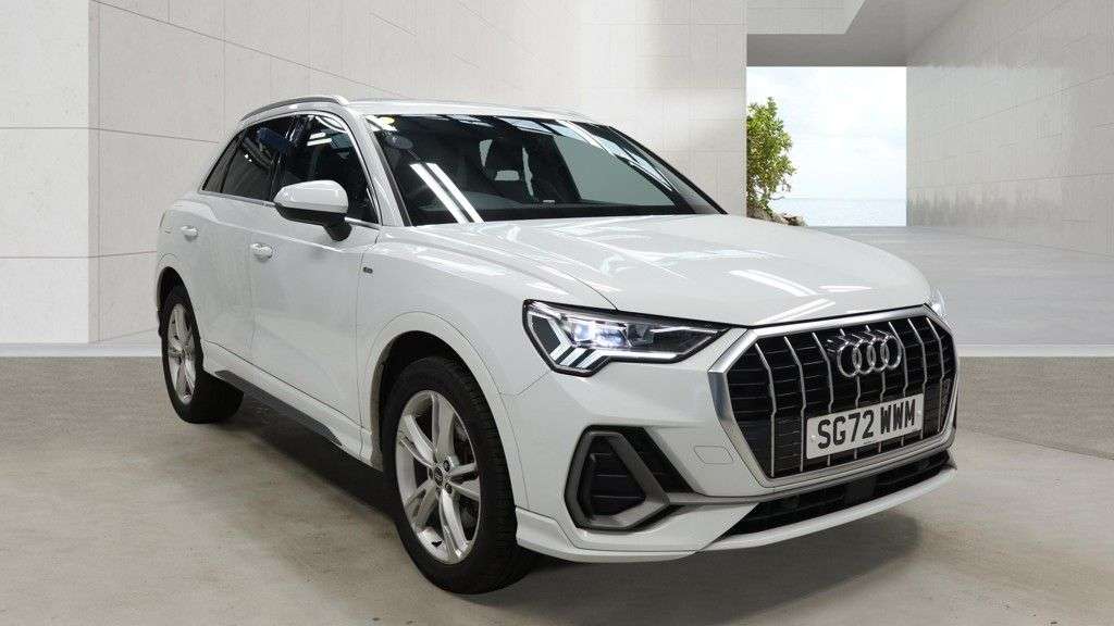 A 2022 AUDI Q3 1.4 TFSIe 45 S line SUV 5dr Petrol Plug-in Hybrid S Tronic Euro 6 (s/s) 13k A 2022 AUDI Q3 1.4 TFSIe 45 S line SUV 5dr Petrol Plug-in Hybrid S Tronic Euro 6 (s/s) 13k