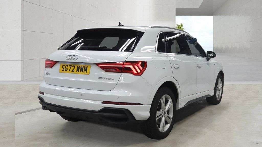 A 2022 AUDI Q3 1.4 TFSIe 45 S line SUV 5dr Petrol Plug-in Hybrid S Tronic Euro 6 (s/s) 13k A 2022 AUDI Q3 1.4 TFSIe 45 S line SUV 5dr Petrol Plug-in Hybrid S Tronic Euro 6 (s/s) 13k