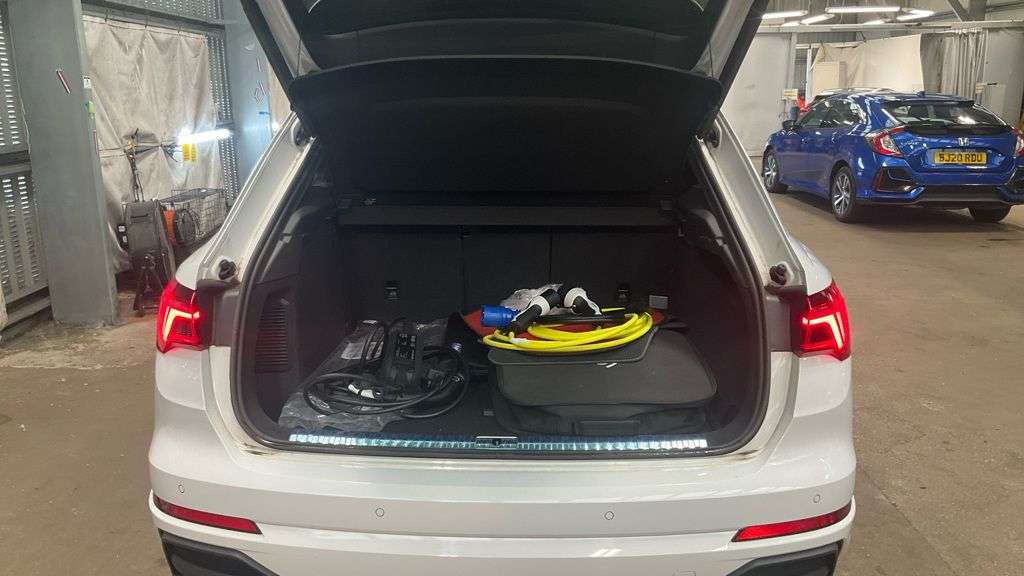 2022 AUDI Q3 2022 AUDI Q3