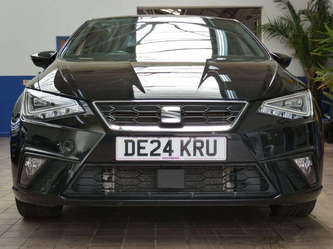 A 2024 SEAT IBIZA 1.0 TSI FR Sport Hatchback 5dr Petrol DSG Euro 6 (s/s) (110 ps) LOW MILES 1 A 2024 SEAT IBIZA 1.0 TSI FR Sport Hatchback 5dr Petrol DSG Euro 6 (s/s) (110 ps) LOW MILES 1