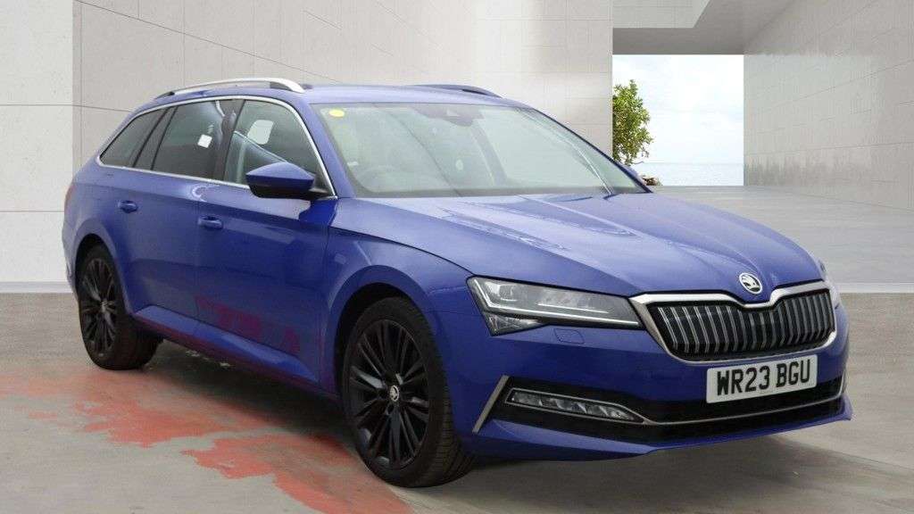 A 2023 SKODA SUPERB 1.4 TSI iV 13kWh SE L Estate 5dr Petrol Plug-in Hybrid DSG Euro 6 (s/s) (21 A 2023 SKODA SUPERB 1.4 TSI iV 13kWh SE L Estate 5dr Petrol Plug-in Hybrid DSG Euro 6 (s/s) (21