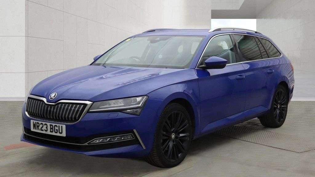 A 2023 SKODA SUPERB 1.4 TSI iV 13kWh SE L Estate 5dr Petrol Plug-in Hybrid DSG Euro 6 (s/s) (21 A 2023 SKODA SUPERB 1.4 TSI iV 13kWh SE L Estate 5dr Petrol Plug-in Hybrid DSG Euro 6 (s/s) (21