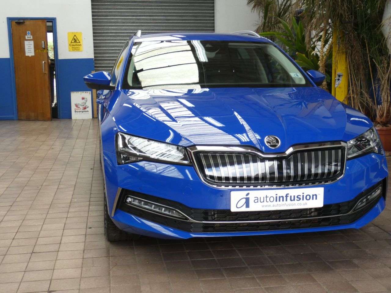 A 2023 SKODA SUPERB 1.4 TSI iV 13kWh SE L Estate 5dr Petrol Plug-in Hybrid DSG Euro 6 (s/s) (21 A 2023 SKODA SUPERB 1.4 TSI iV 13kWh SE L Estate 5dr Petrol Plug-in Hybrid DSG Euro 6 (s/s) (21
