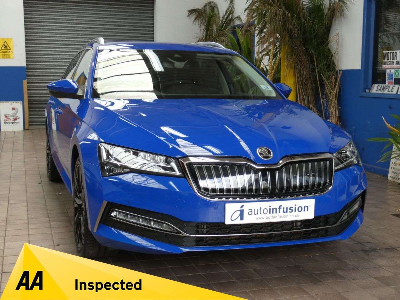 A 2023 SKODA SUPERB 1.4 TSI iV 13kWh SE L Estate 5dr Petrol Plug-in Hybrid DSG Euro 6 (s/s) (21 A 2023 SKODA SUPERB 1.4 TSI iV 13kWh SE L Estate 5dr Petrol Plug-in Hybrid DSG Euro 6 (s/s) (21