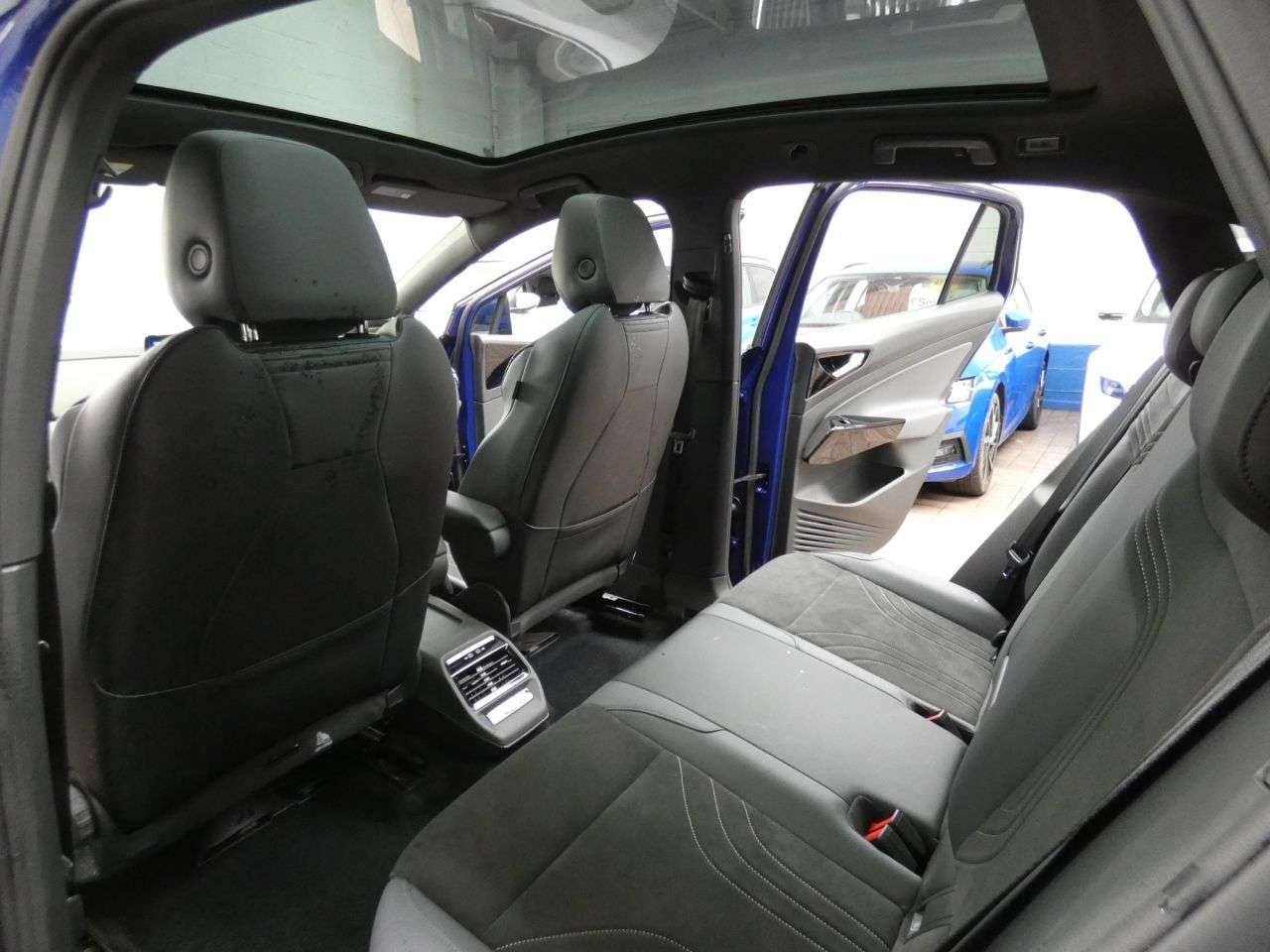2023 VOLKSWAGEN ID.5 2023 VOLKSWAGEN ID.5