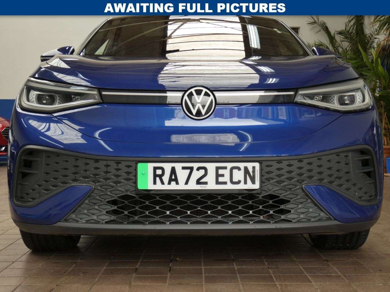 A 2023 VOLKSWAGEN ID.5 Pro 77kWh Style SUV 5dr Electric Auto (174 ps) 1 OWNER SERVICE HISTORY WARR A 2023 VOLKSWAGEN ID.5 Pro 77kWh Style SUV 5dr Electric Auto (174 ps) 1 OWNER SERVICE HISTORY WARR