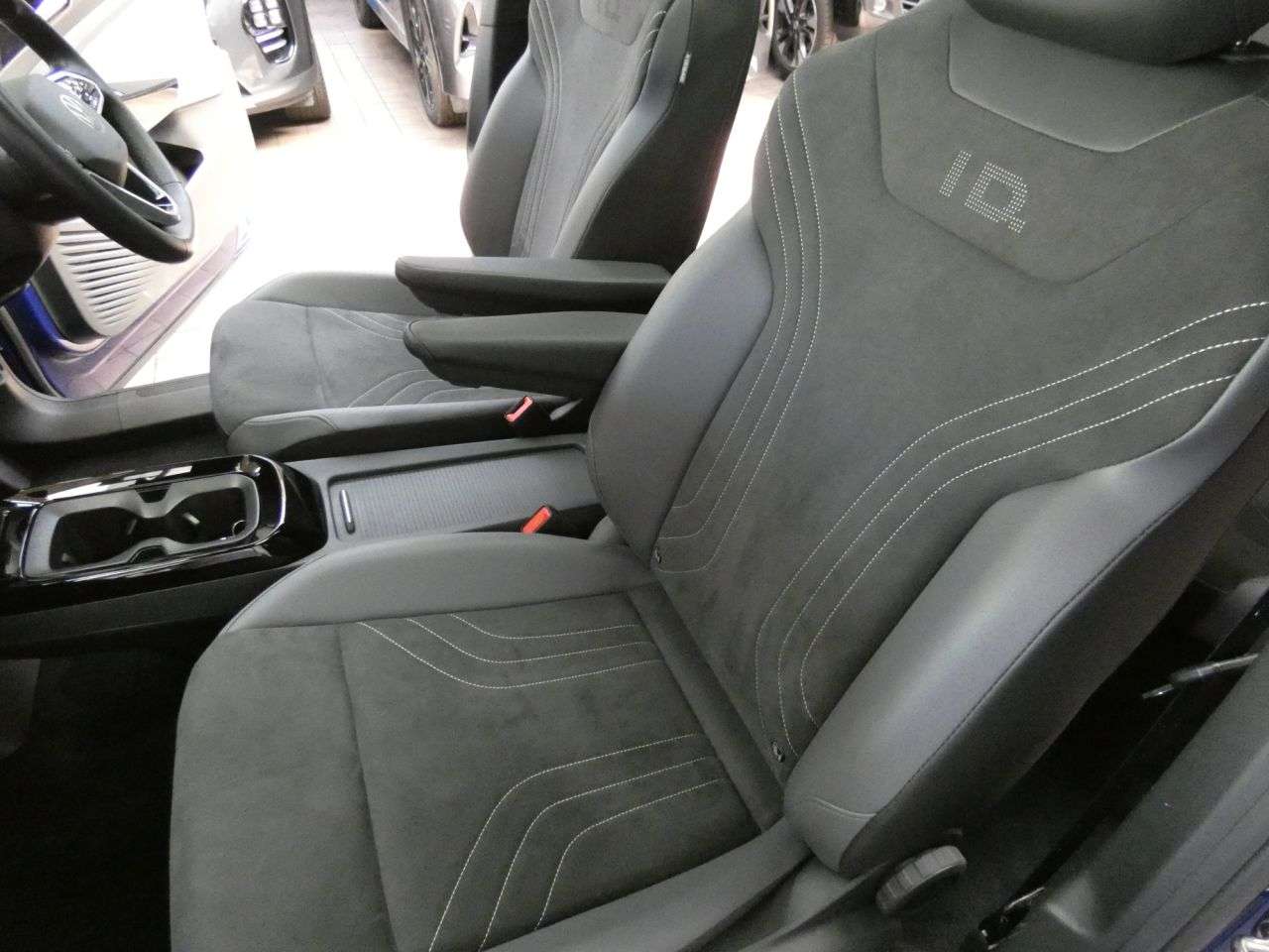 2023 VOLKSWAGEN ID.5 2023 VOLKSWAGEN ID.5