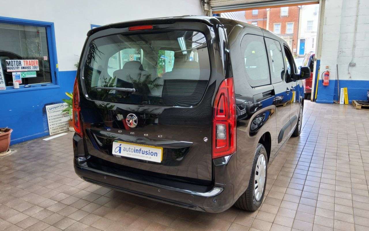 2024 VAUXHALL COMBO LIFE ELECTRIC 2024 VAUXHALL COMBO LIFE ELECTRIC