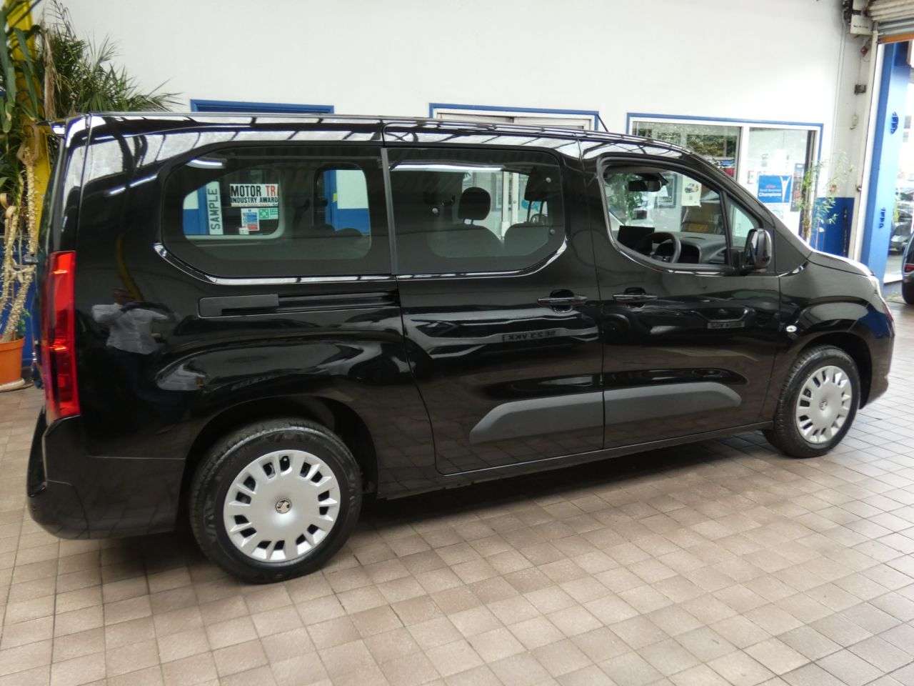 2024 VAUXHALL COMBO LIFE ELECTRIC 2024 VAUXHALL COMBO LIFE ELECTRIC