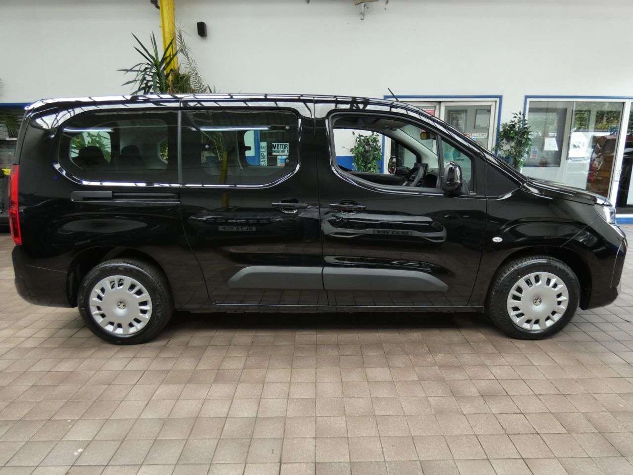 2024 VAUXHALL COMBO LIFE ELECTRIC 2024 VAUXHALL COMBO LIFE ELECTRIC