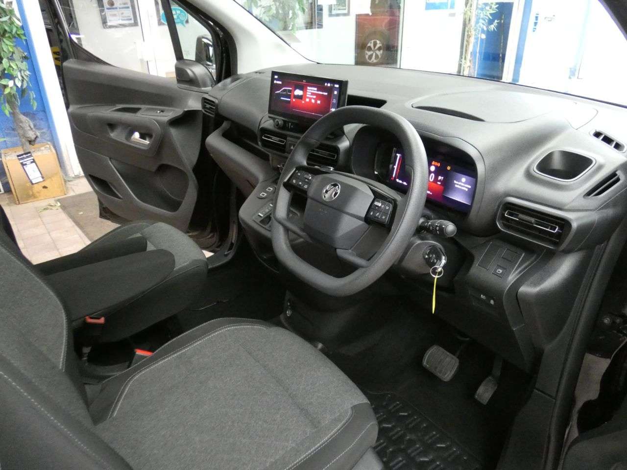 2024 VAUXHALL COMBO LIFE ELECTRIC 2024 VAUXHALL COMBO LIFE ELECTRIC