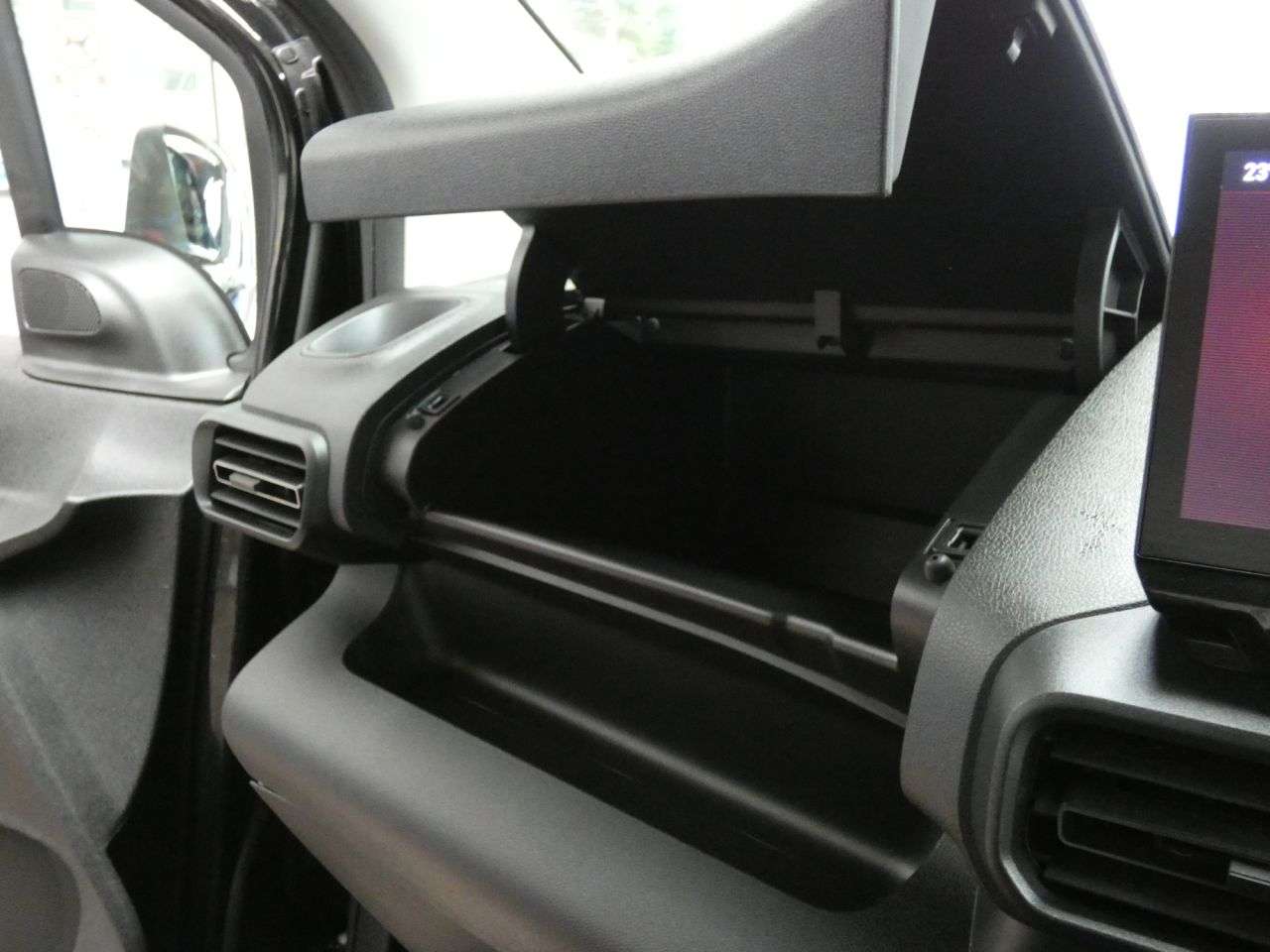 2024 VAUXHALL COMBO LIFE ELECTRIC 2024 VAUXHALL COMBO LIFE ELECTRIC