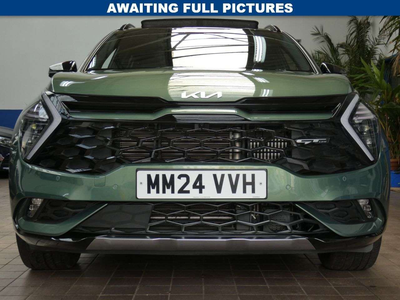 A 2024 KIA SPORTAGE 1.6 T-GDi 13.8kWh GT-Line S SUV 5dr Petrol Plug-in Hybrid Auto AWD Euro 6 ( A 2024 KIA SPORTAGE 1.6 T-GDi 13.8kWh GT-Line S SUV 5dr Petrol Plug-in Hybrid Auto AWD Euro 6 (