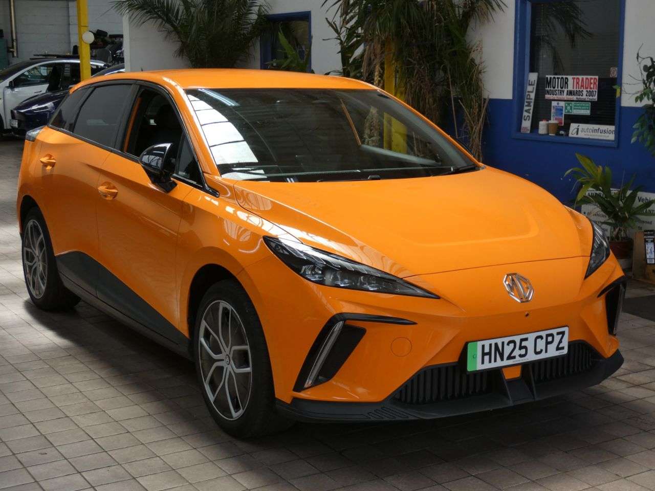 A 2025 MG MG4 64kWh Trophy Long Range Hatchback 5dr Electric Auto (203 ps) STUNNING EXAMP A 2025 MG MG4 64kWh Trophy Long Range Hatchback 5dr Electric Auto (203 ps) STUNNING EXAMP