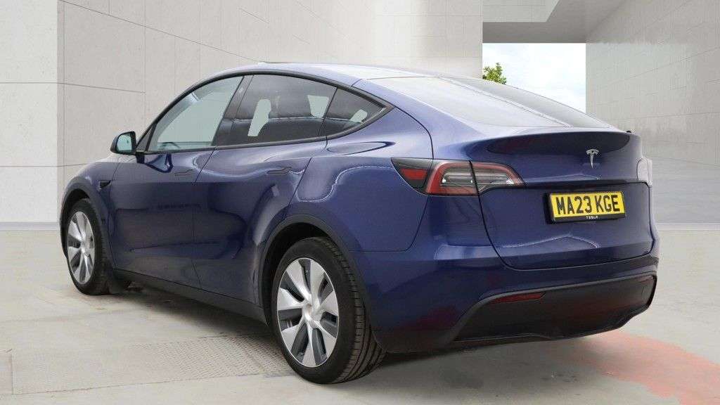 A 2023 TESLA MODEL Y SUV 5dr Electric Auto RWD (346 ps) GENUINE MILES 1 OWNER WARRANTY A 2023 TESLA MODEL Y SUV 5dr Electric Auto RWD (346 ps) GENUINE MILES 1 OWNER WARRANTY