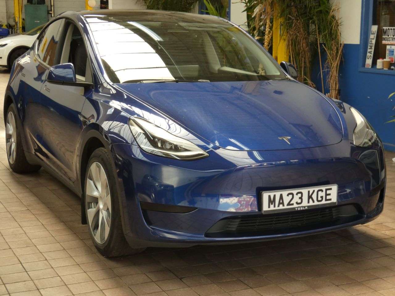 2023 TESLA MODEL Y 2023 TESLA MODEL Y