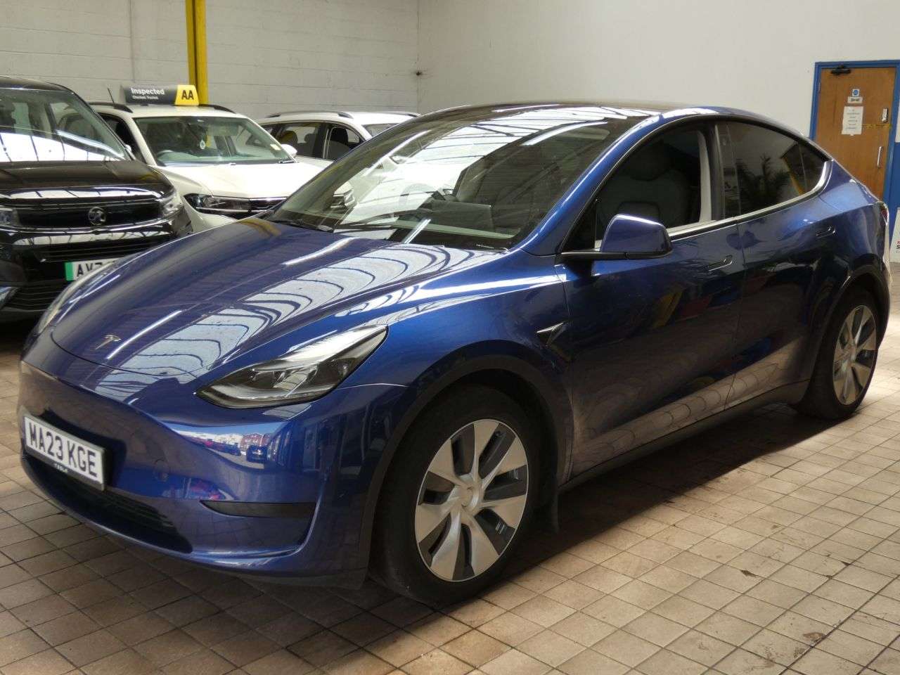 2023 TESLA MODEL Y 2023 TESLA MODEL Y