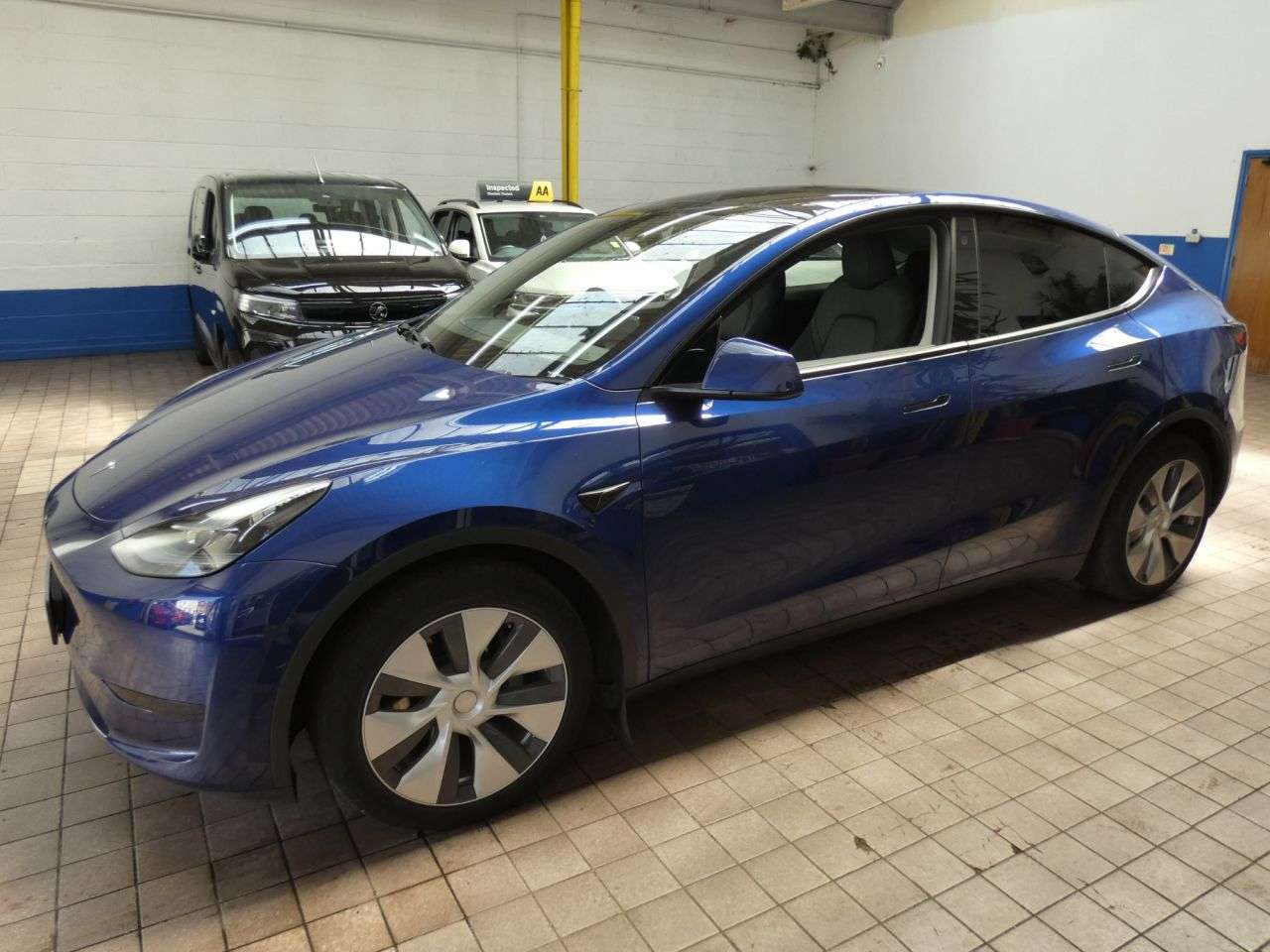 2023 TESLA MODEL Y 2023 TESLA MODEL Y
