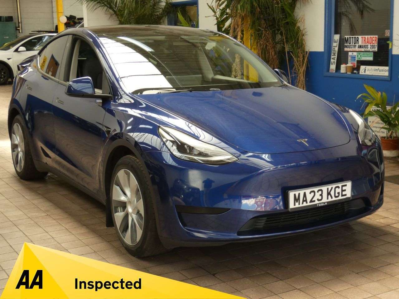 A 2023 TESLA MODEL Y SUV 5dr Electric Auto RWD (346 ps) GENUINE MILES 1 OWNER WARRANTY A 2023 TESLA MODEL Y SUV 5dr Electric Auto RWD (346 ps) GENUINE MILES 1 OWNER WARRANTY