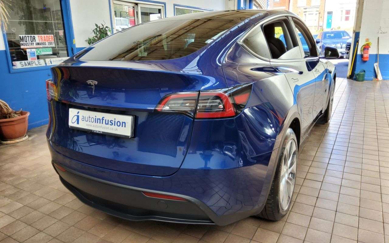 2023 TESLA MODEL Y 2023 TESLA MODEL Y