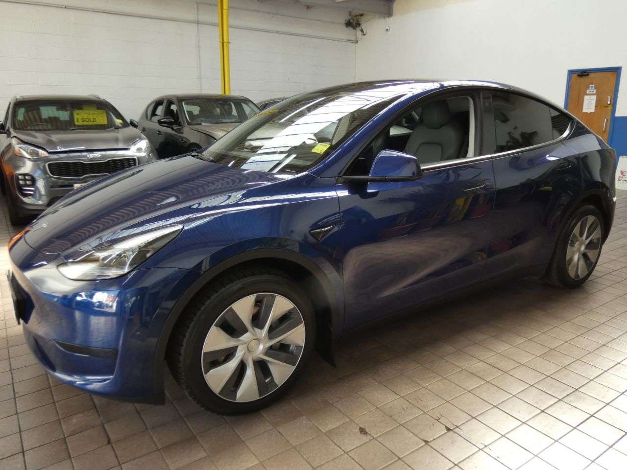 2023 TESLA MODEL Y 2023 TESLA MODEL Y